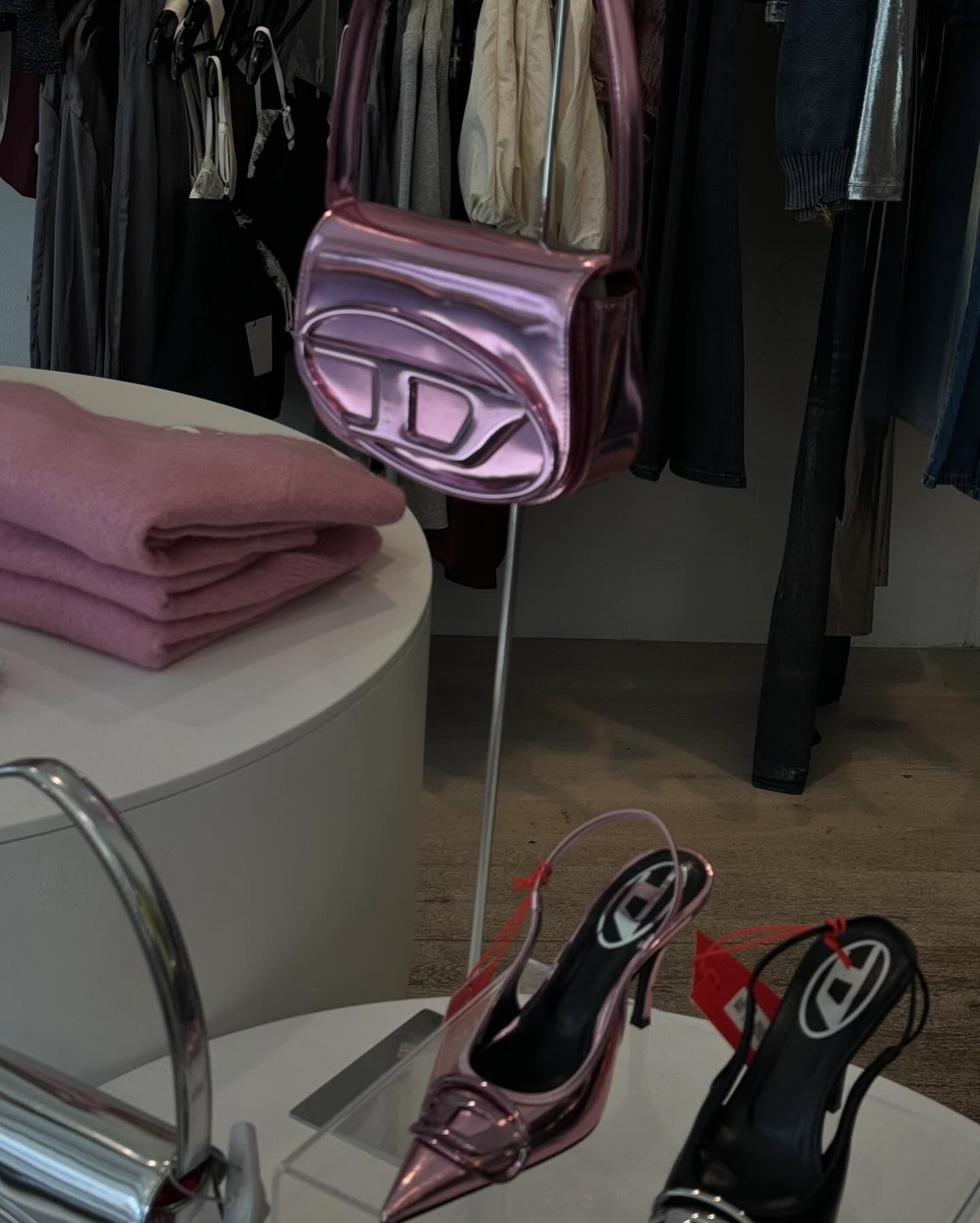 allygravemade instagram image archive image