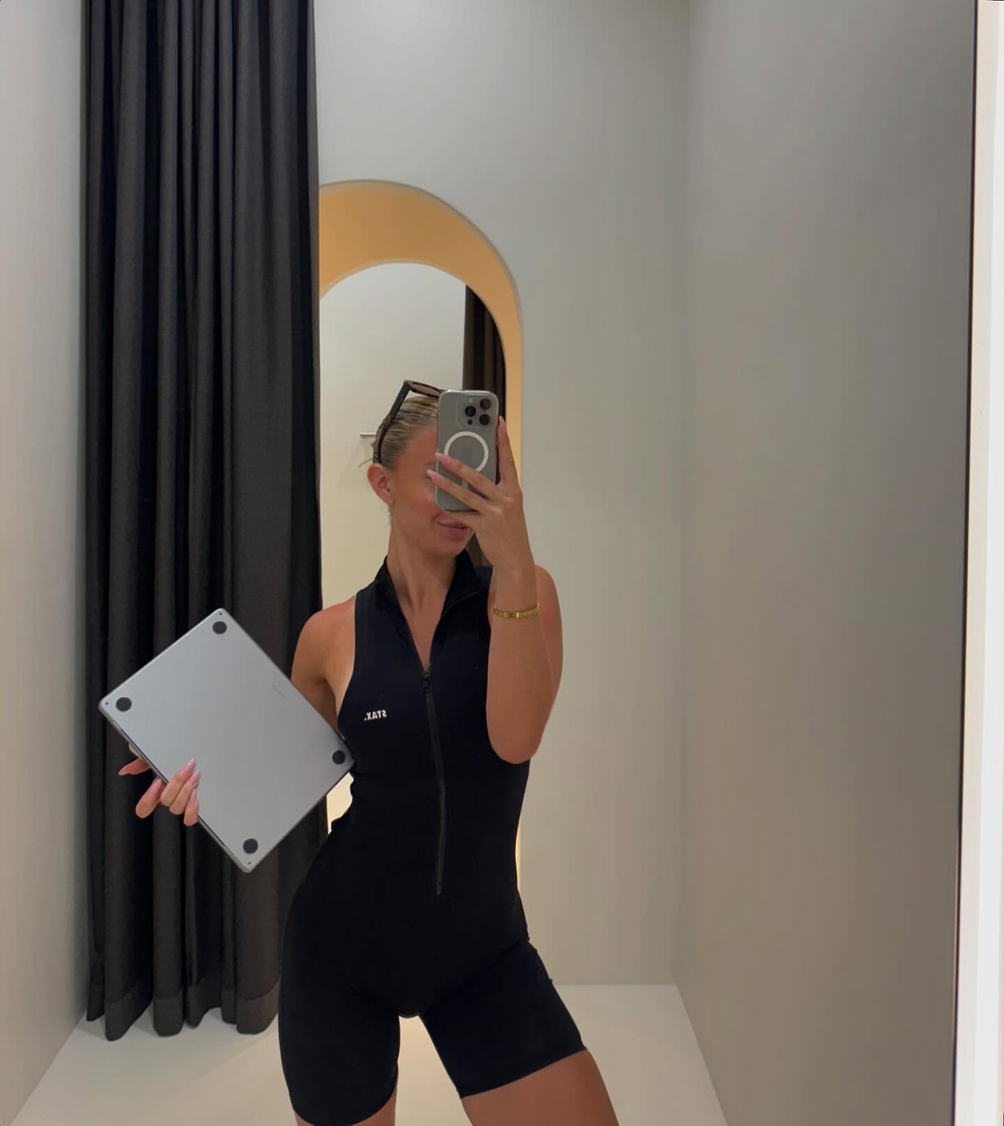 allygravemade instagram image archive image