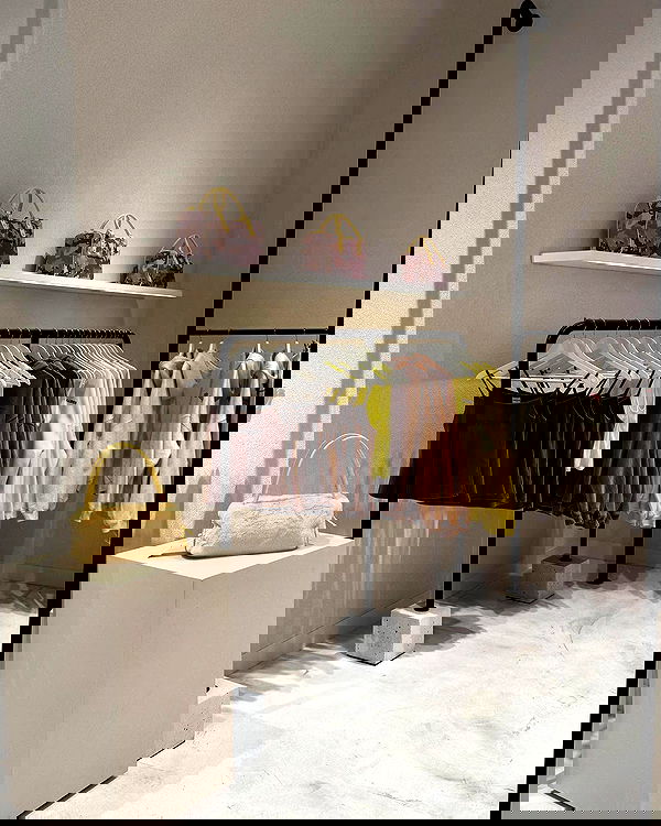 allygravemade image ~ Altpins