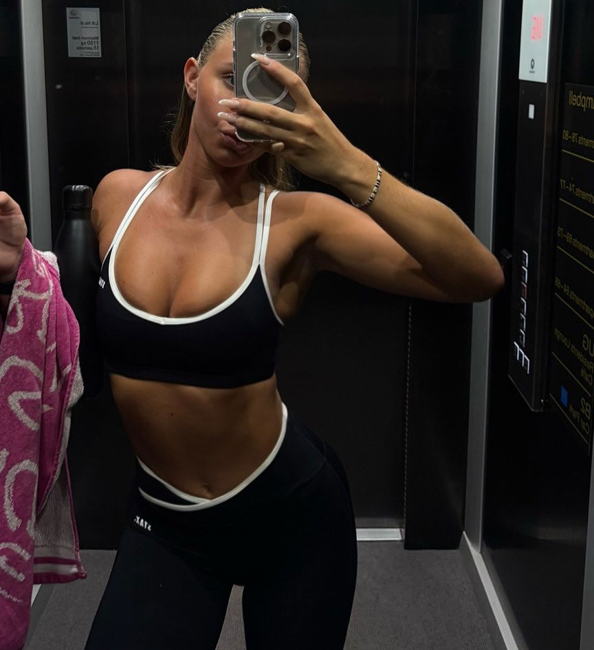 allygravemade instagram image archive image