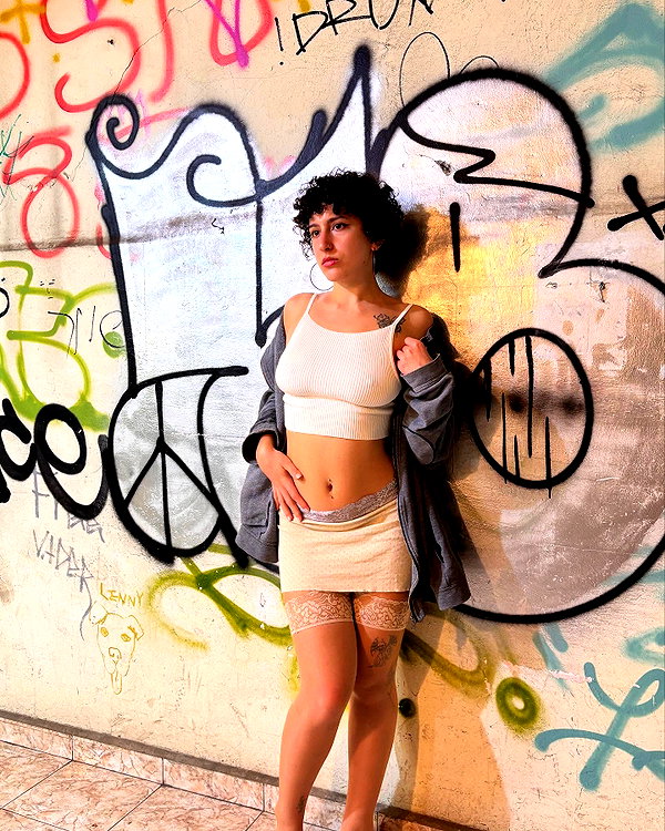 alma.almog instagram image archive image