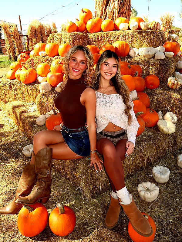 alyssa.lukens instagram image archive image