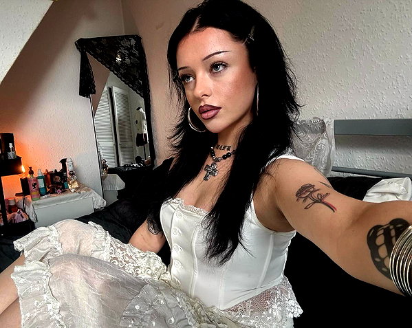 amberxswain instagram image archive image