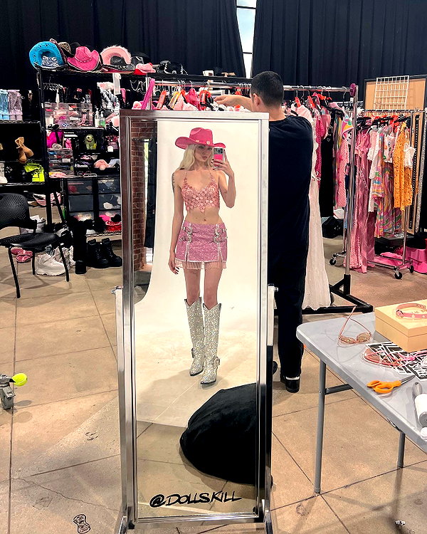 amellliiaa instagram image archive image