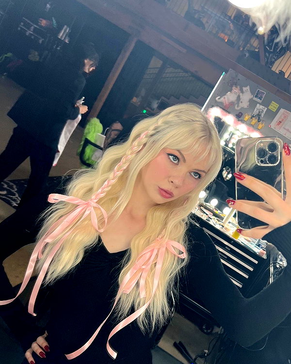 amellliiaa instagram image archive image