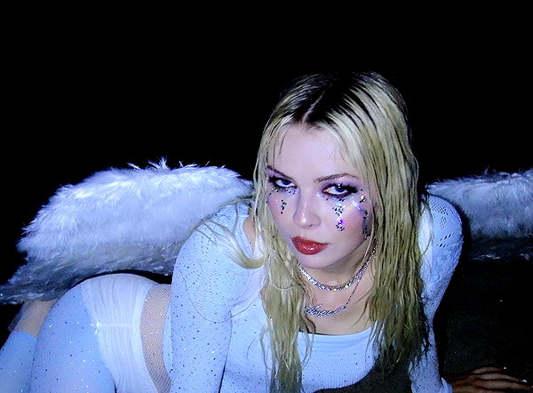 amellliiaa instagram image archive image