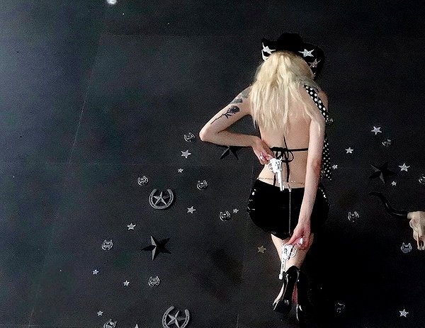 amellliiaa instagram image archive image
