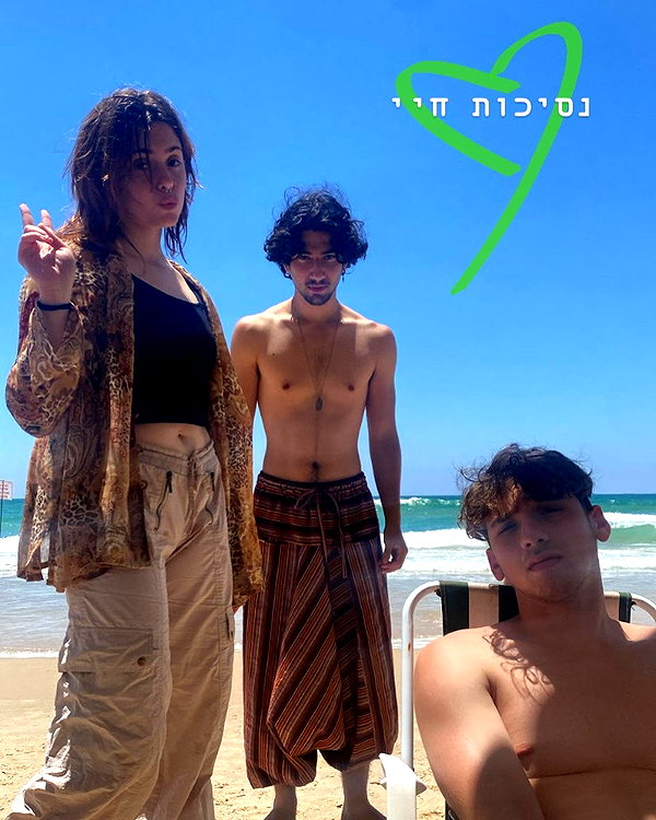 amyeett instagram image archive image