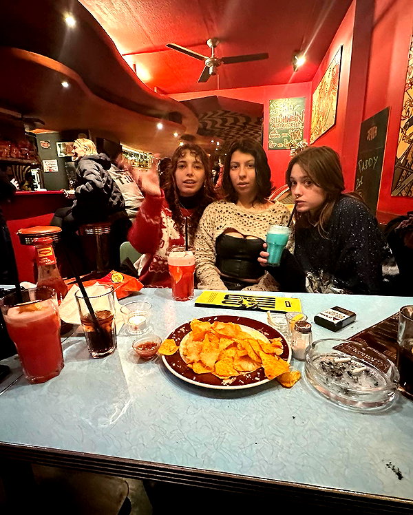 amyeett instagram image archive image