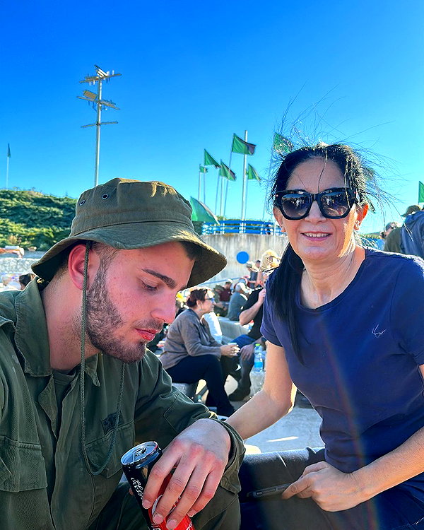 amyeett instagram image archive image