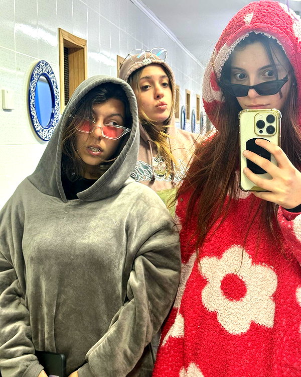 amyeett instagram image archive image