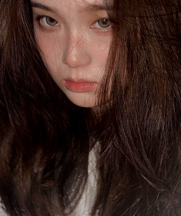 angelina.zhq instagram image archive image