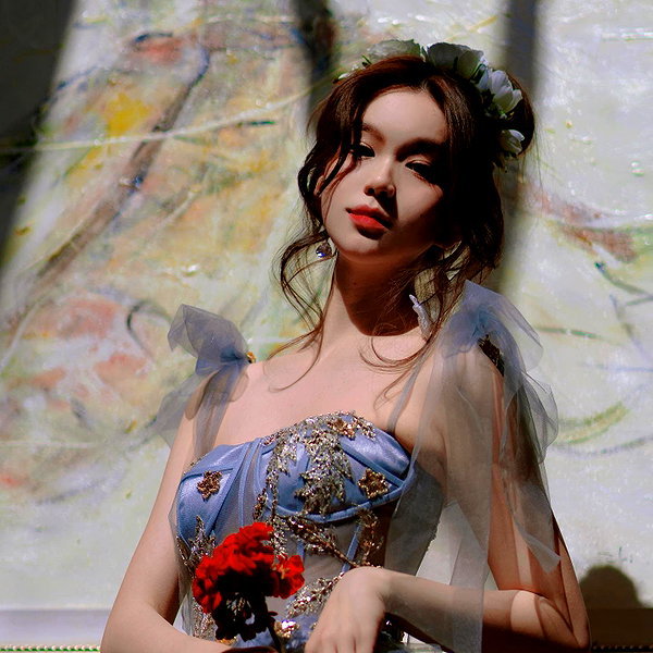 angelina.zhq instagram image archive image
