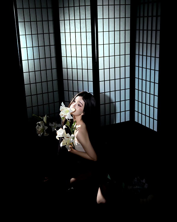 angelina.zhq instagram image archive image