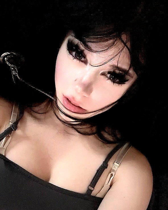 angxl.sky instagram image archive image
