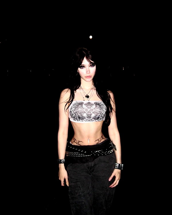 angxl.sky instagram image archive image