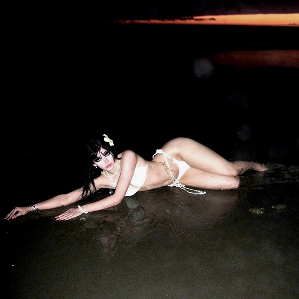 angxl.sky instagram image archive image