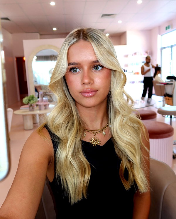 anika.wicks instagram image archive image
