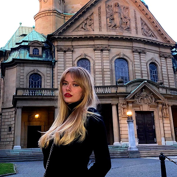 anika_braun__ instagram image archive image