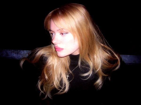 anika_braun__ instagram image archive image