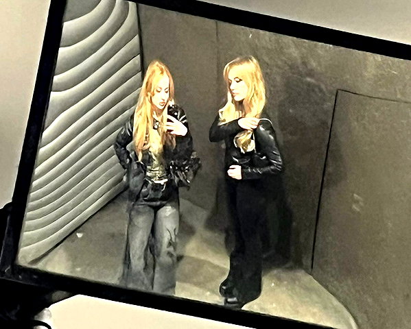anika_braun__ instagram image archive image