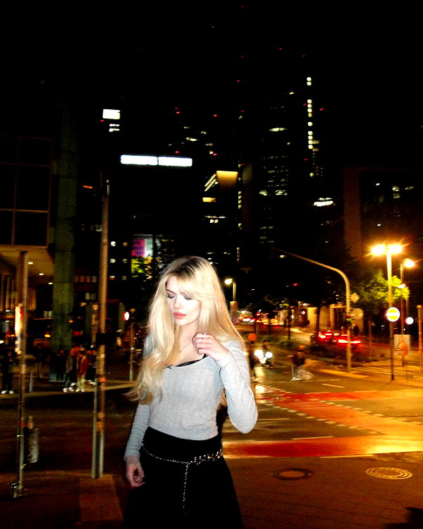 anika_braun__ instagram image archive image
