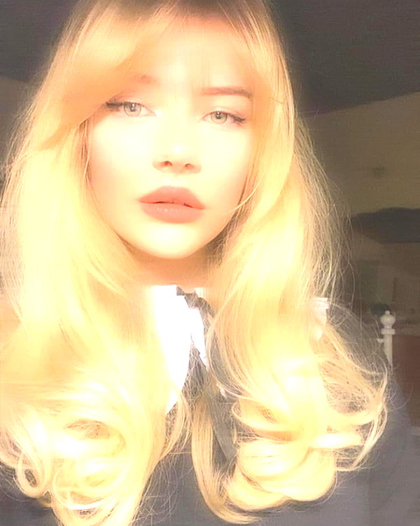 anika_braun__ instagram image archive image