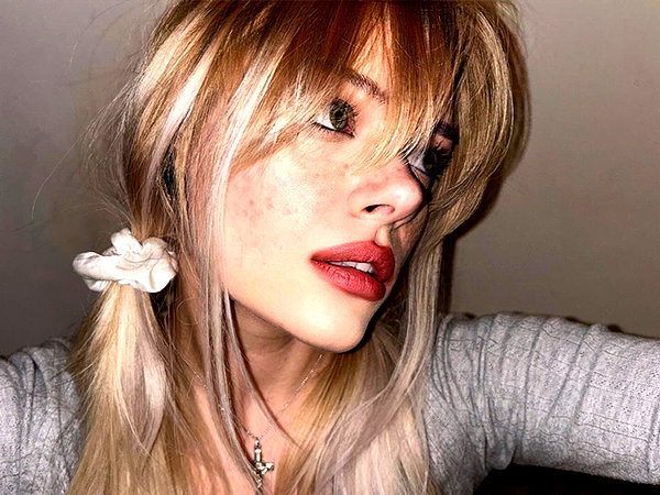 anika_braun__ instagram image archive image