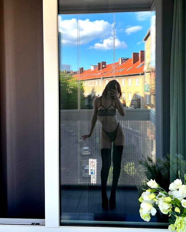 anna.x.vee instagram image archive image
