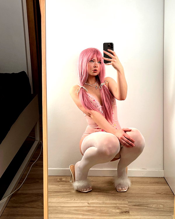 anna.x.vee anna.x.vee archive image