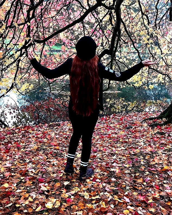 annaliese_bach instagram image archive image