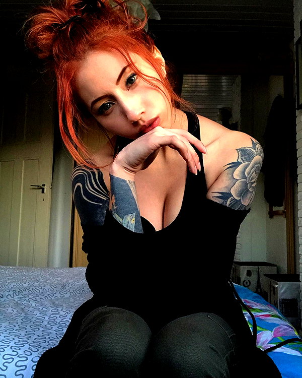 annaliese_bach instagram image archive image