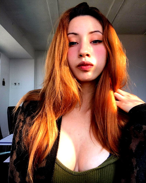 annaliese_bach instagram image archive image
