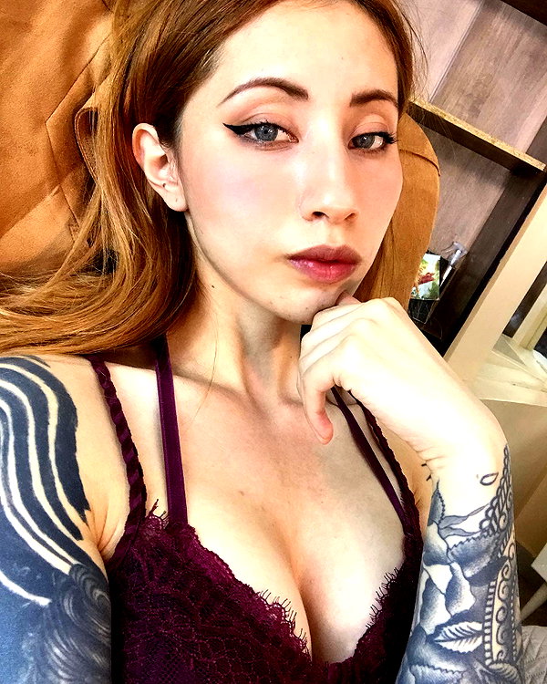 annaliese_bach instagram image archive image