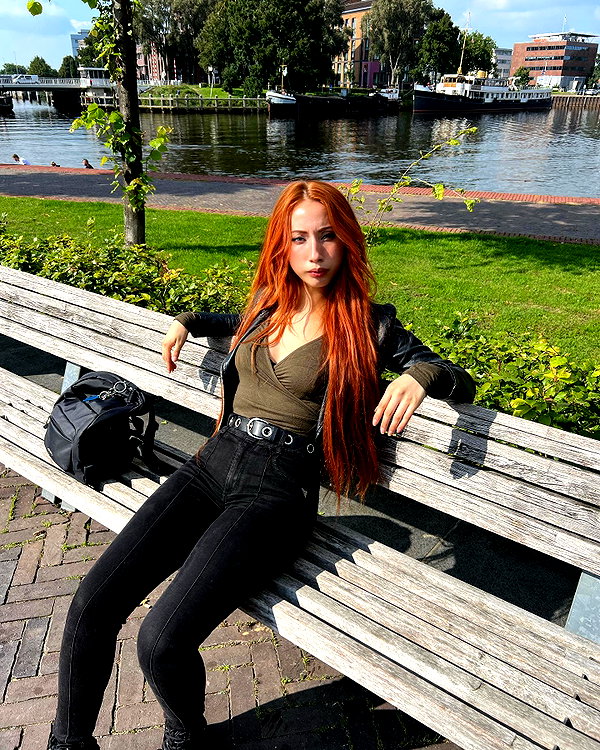 annaliese_bach annaliese_bach archive image