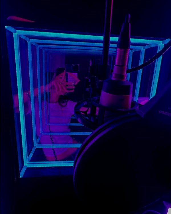 annazak12 instagram image archive image
