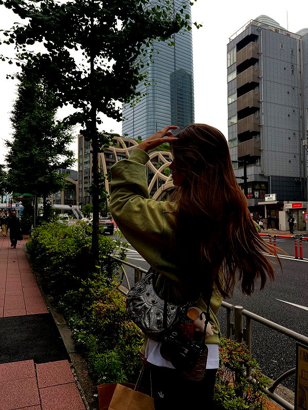 annazak12 instagram image archive image