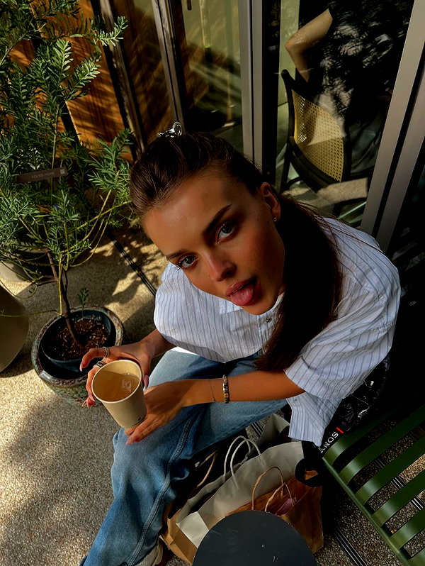 annazak12 instagram image archive image