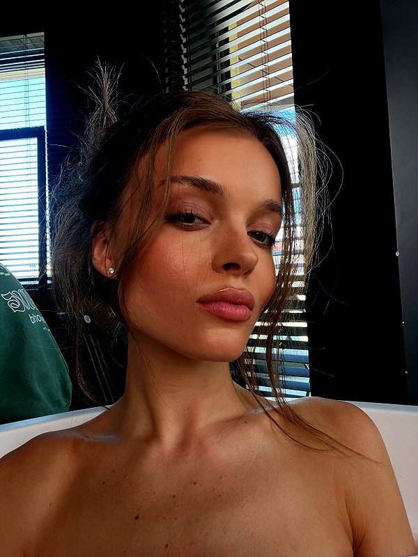 annazak12 instagram image archive image