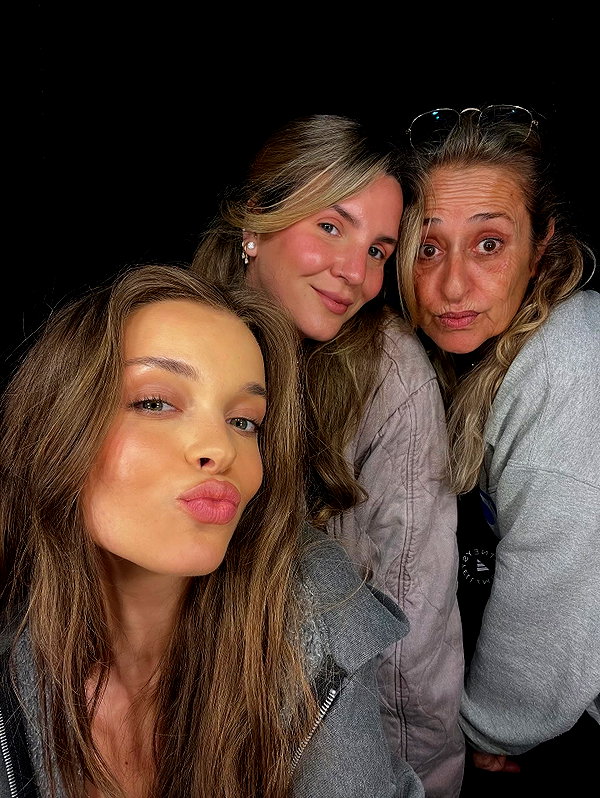 annazak12 instagram image archive image