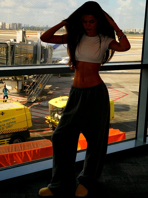 annazak12 instagram image archive image
