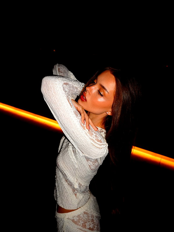 annazak12 instagram image archive image