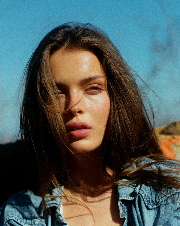 annazak12 instagram image archive image