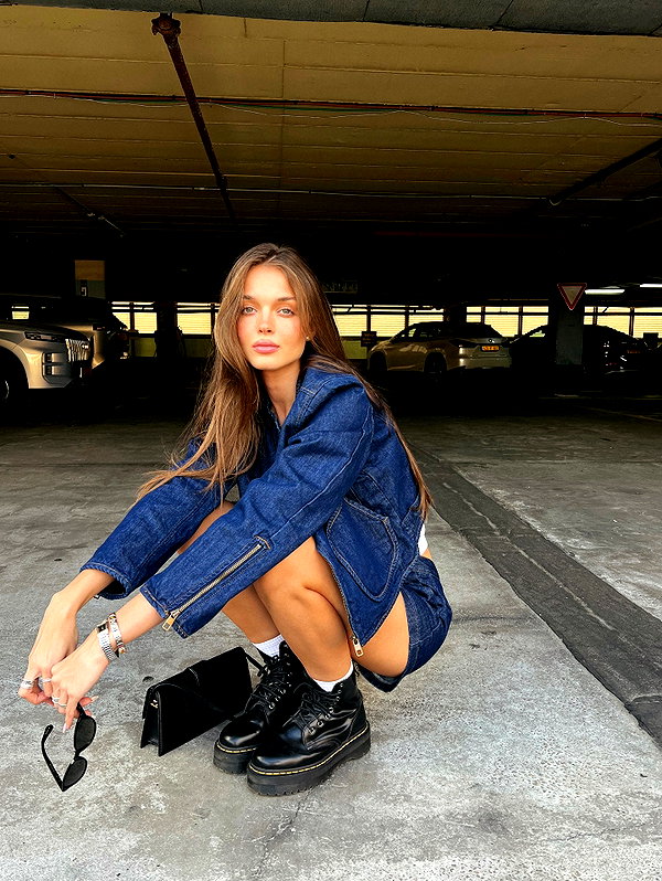 annazak12 instagram image archive image