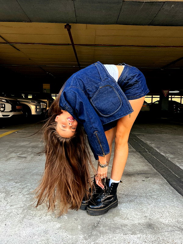 annazak12 instagram image archive image