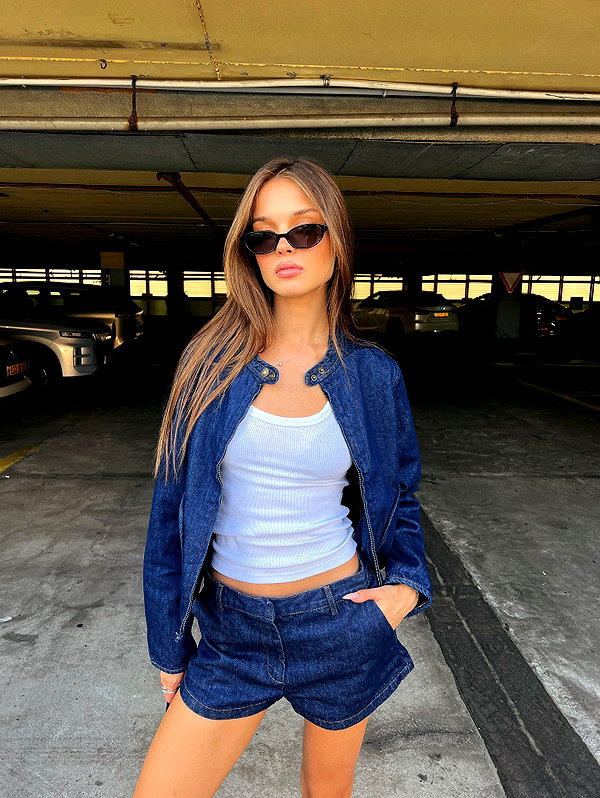 annazak12 instagram image archive image