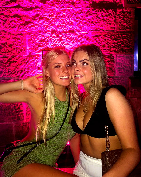 anneliese.mitchell1 instagram image archive image