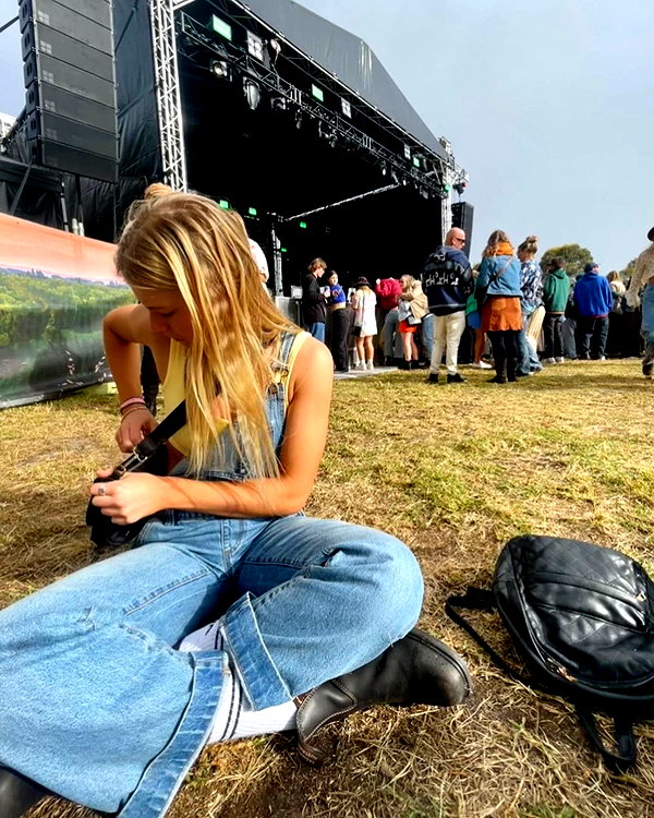 anneliese.mitchell1 instagram image archive image
