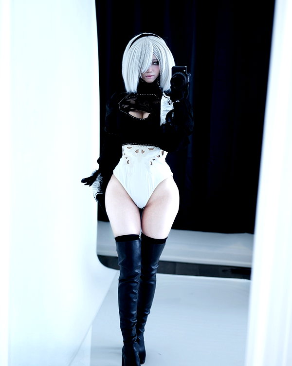ari_n3ko instagram image archive image