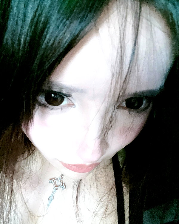ari_n3ko instagram image archive image